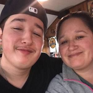 Meet your Posher, Isaias